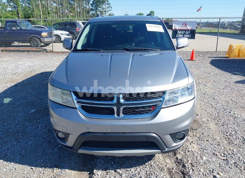 Photo 12 of 2017 Dodge Journey SXT (VIN 3C4PDCBG4HT563310)