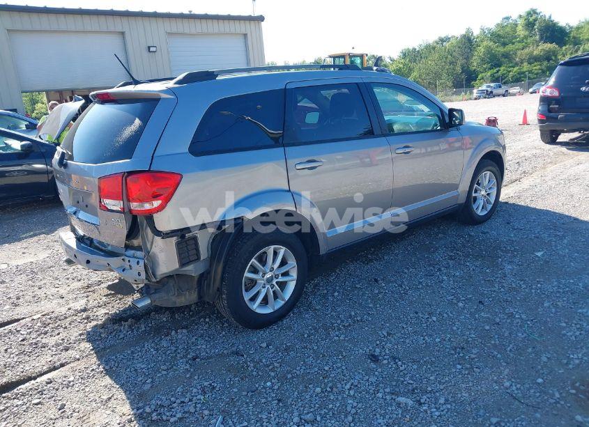 Photo 4 of 2017 Dodge Journey SXT (VIN 3C4PDCBG4HT563310)
