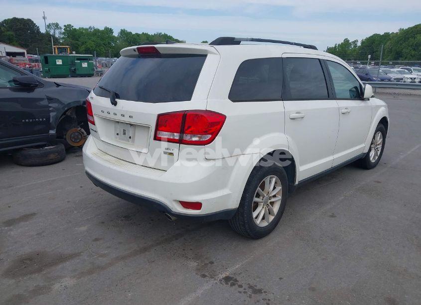 Photo 4 of 2017 Dodge Journey SXT (VIN 3C4PDCBG4HT572573)