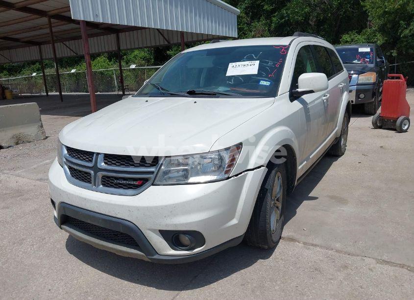 Photo 2 of 2017 Dodge Journey SXT (VIN 3C4PDCBG4HT590992)