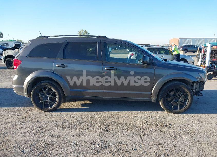 Photo 13 of 2017 Dodge Journey SXT (VIN 3C4PDCBG4HT599353)