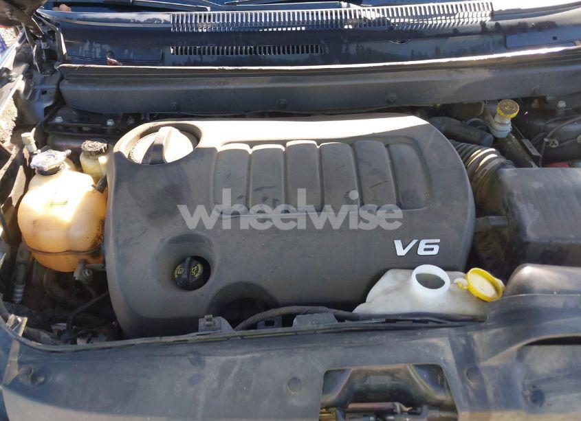 Photo 10 of 2018 Dodge Journey SXT (VIN 3C4PDCBG4JT503968)