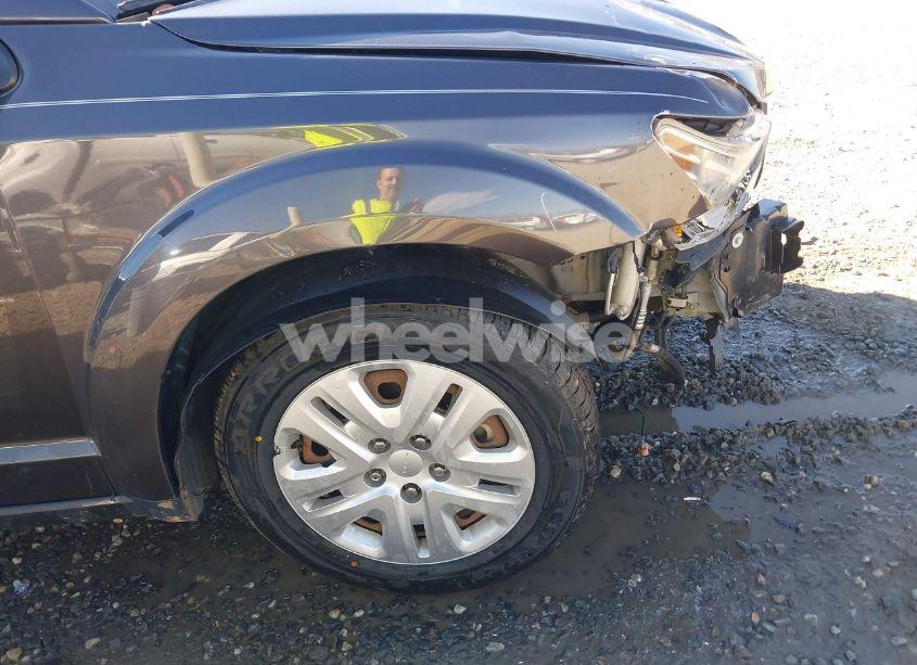 Photo 19 of 2018 Dodge Journey SXT (VIN 3C4PDCBG4JT503968)