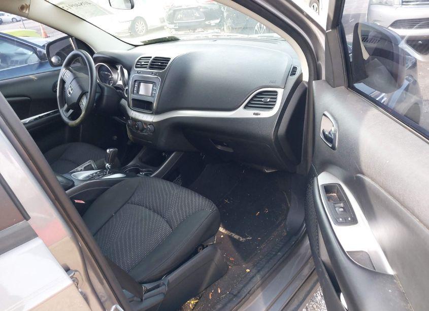 Photo 5 of 2012 Dodge Journey SXT (VIN 3C4PDCBG5CT146092)