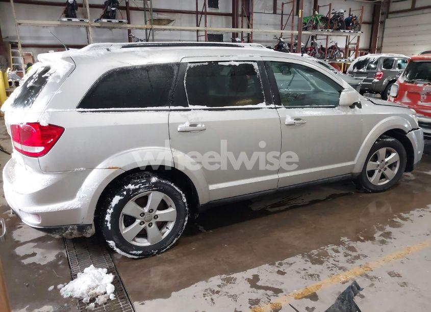Photo 4 of 2012 Dodge Journey SXT (VIN 3C4PDCBG5CT390776)