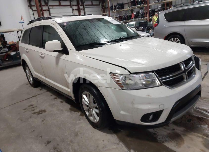 2015 Dodge Journey SXT (VIN 3C4PDCBG5FT577200) main photo