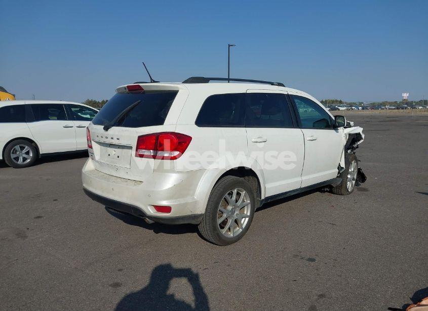 Photo 4 of 2015 Dodge Journey SXT (VIN 3C4PDCBG5FT598077)
