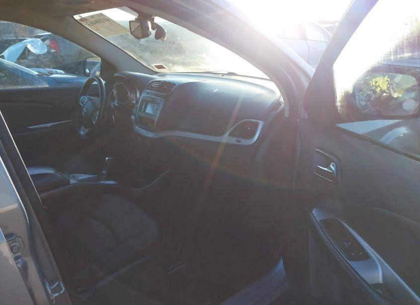 Photo 5 of 2016 Dodge Journey SXT (VIN 3C4PDCBG5GT211285)