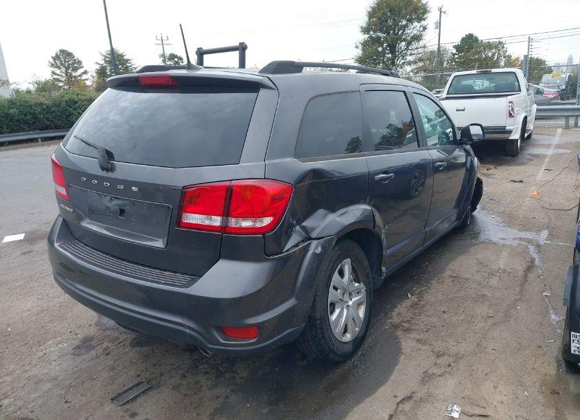 Photo 4 of 2018 Dodge Journey SXT (VIN 3C4PDCBG5JT510606)