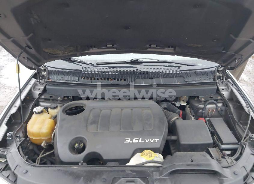 Photo 10 of 2012 Dodge Journey SXT (VIN 3C4PDCBG6CT174242)