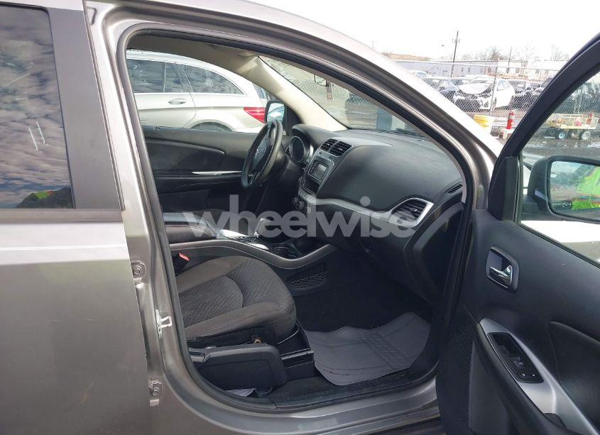 Photo 5 of 2012 Dodge Journey SXT (VIN 3C4PDCBG6CT202282)