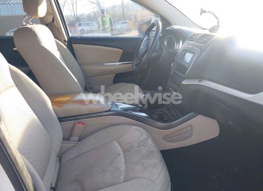 Photo 5 of 2016 Dodge Journey SXT (VIN 3C4PDCBG6GT122972)