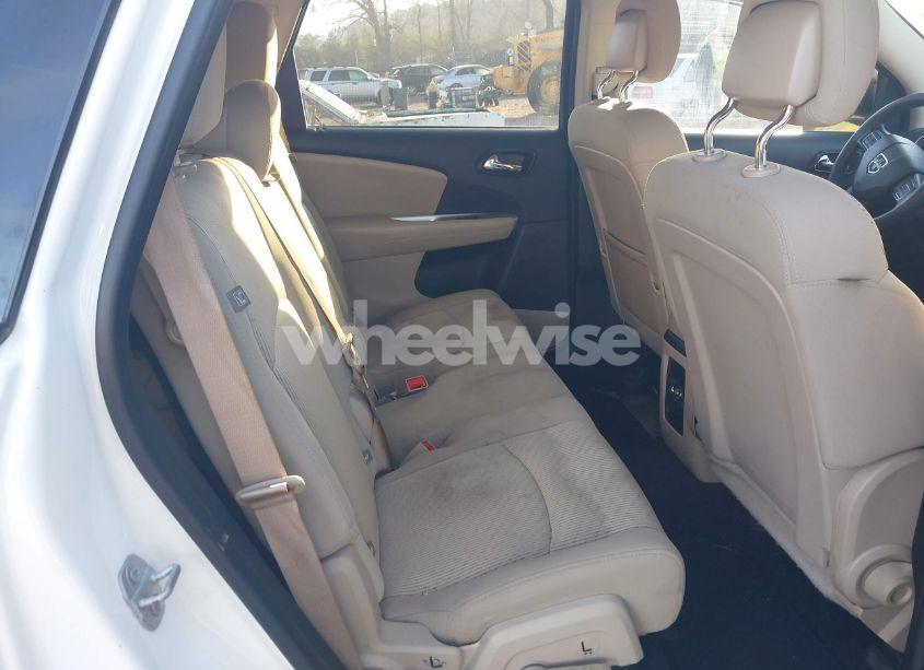 Photo 8 of 2016 Dodge Journey SXT (VIN 3C4PDCBG6GT122972)