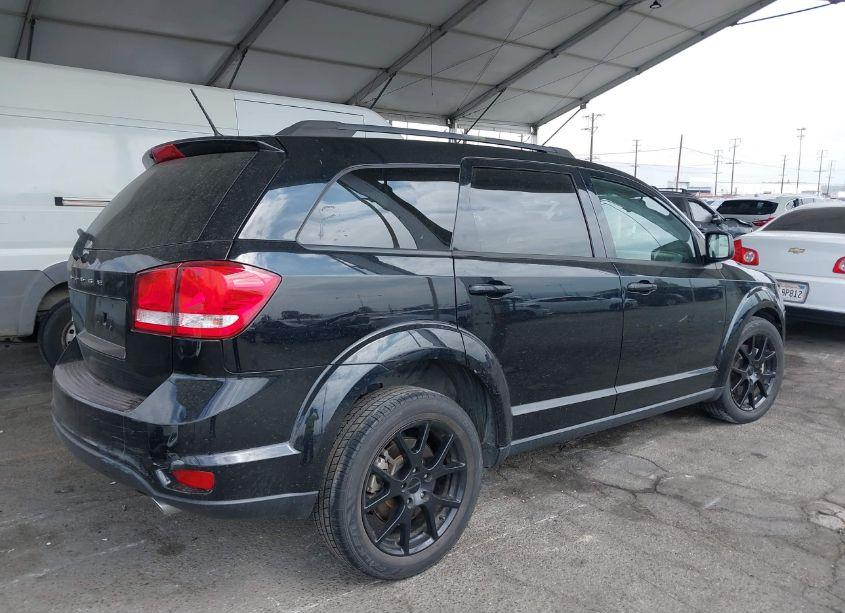 Photo 4 of 2017 Dodge Journey SXT (VIN 3C4PDCBG6HT562482)