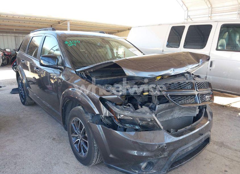2018 Dodge Journey SXT (VIN 3C4PDCBG6JT505303) main photo