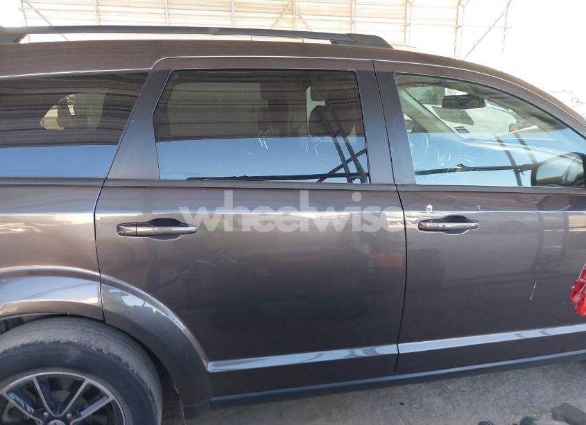 Photo 13 of 2018 Dodge Journey SXT (VIN 3C4PDCBG6JT505303)