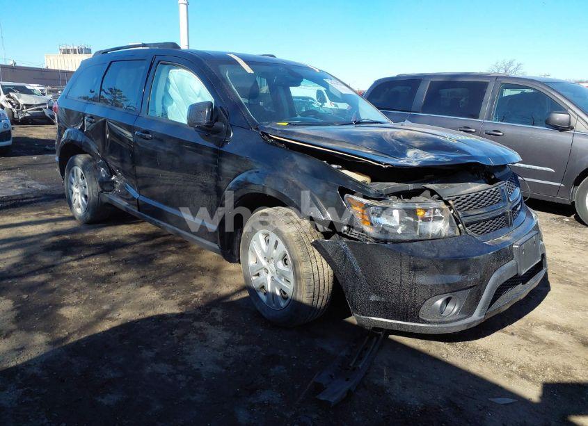 2019 Dodge Journey SE (VIN 3C4PDCBG6KT874924) main photo