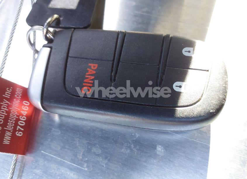 Photo 11 of 2019 Dodge Journey SE (VIN 3C4PDCBG6KT874924)