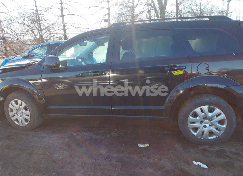 Photo 15 of 2019 Dodge Journey SE (VIN 3C4PDCBG6KT874924)