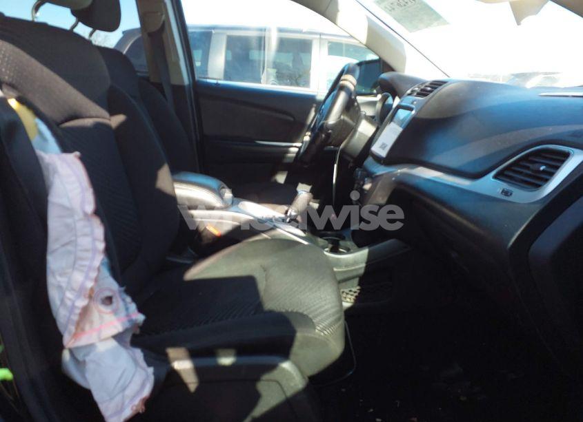 Photo 5 of 2019 Dodge Journey SE (VIN 3C4PDCBG6KT874924)