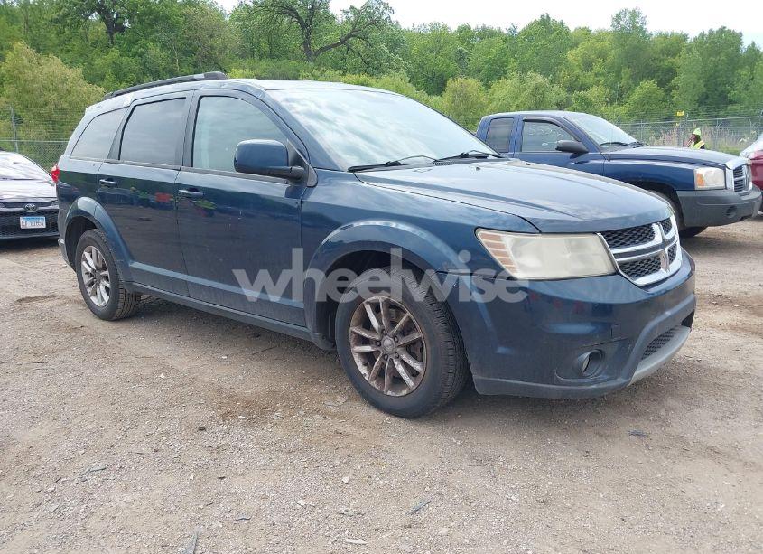 2013 Dodge Journey SXT (VIN 3C4PDCBG7DT637314) main photo