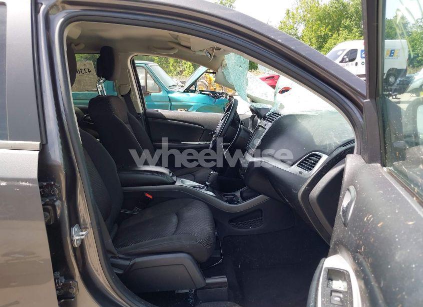 Photo 5 of 2015 Dodge Journey SXT (VIN 3C4PDCBG7FT510940)