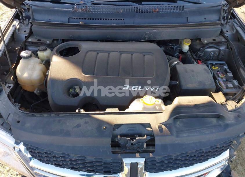 Photo 10 of 2015 Dodge Journey SXT (VIN 3C4PDCBG7FT517077)