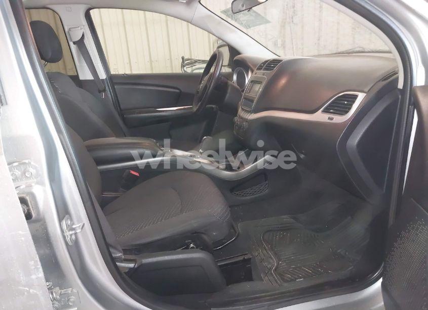 Photo 5 of 2015 Dodge Journey SXT (VIN 3C4PDCBG7FT742843)