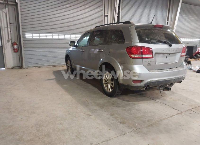 Photo 3 of 2016 Dodge Journey SXT (VIN 3C4PDCBG7GT153311)