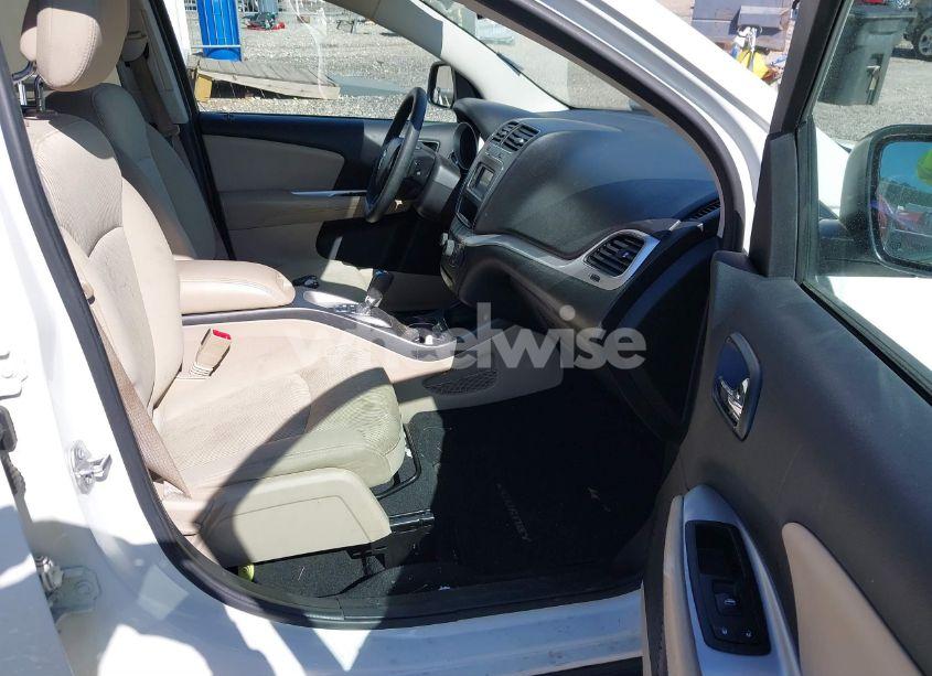 Photo 5 of 2016 Dodge Journey SXT (VIN 3C4PDCBG7GT224362)