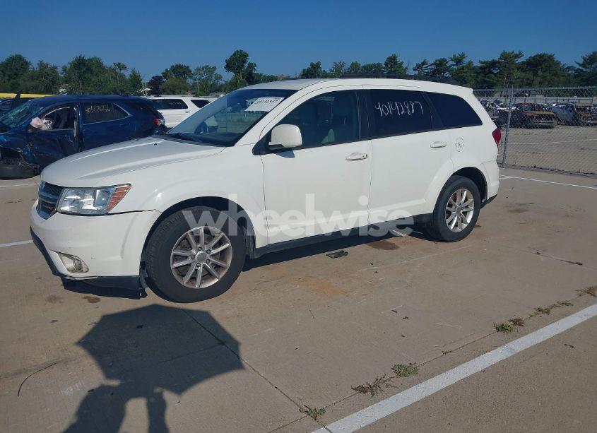 Photo 2 of 2016 Dodge Journey SXT (VIN 3C4PDCBG7GT228525)