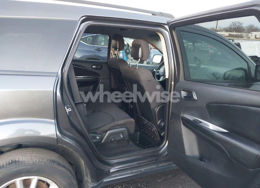 Photo 8 of 2017 Dodge Journey SXT (VIN 3C4PDCBG7HT510505)