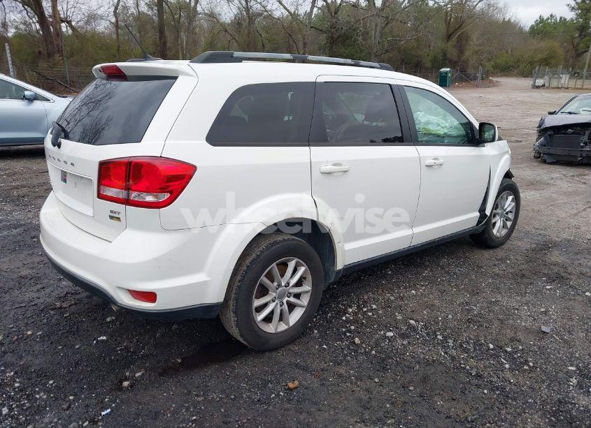 Photo 4 of 2017 Dodge Journey SXT (VIN 3C4PDCBG7HT572986)