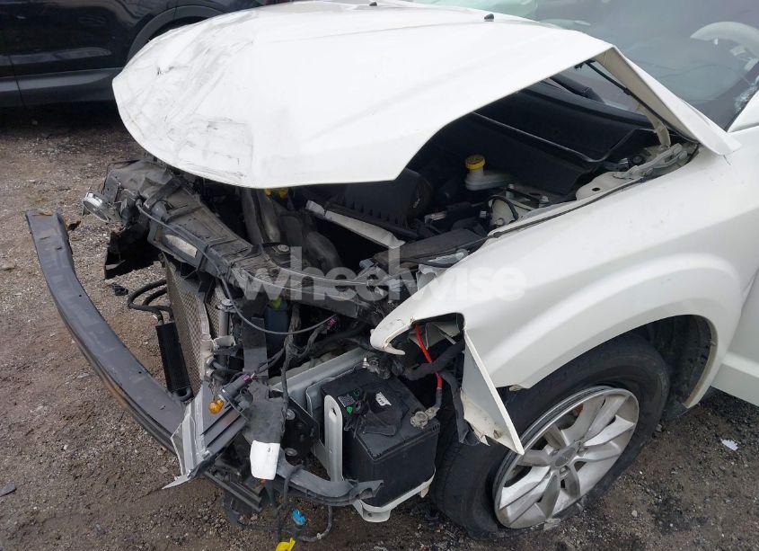 Photo 6 of 2017 Dodge Journey SXT (VIN 3C4PDCBG7HT572986)