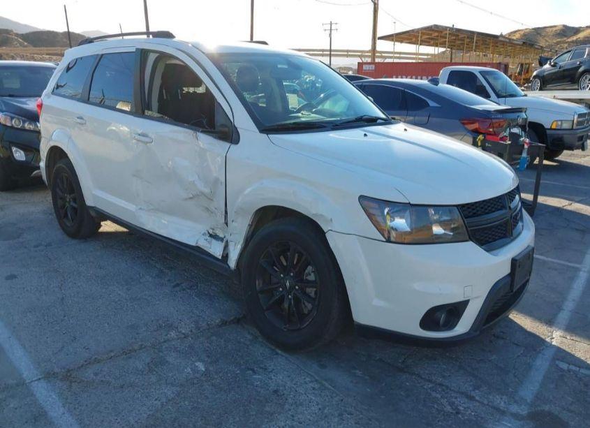 2019 Dodge Journey SE (VIN 3C4PDCBG7KT837669) main photo