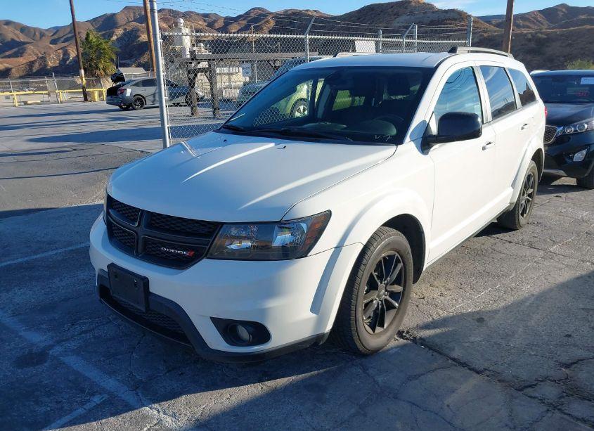 Photo 2 of 2019 Dodge Journey SE (VIN 3C4PDCBG7KT837669)
