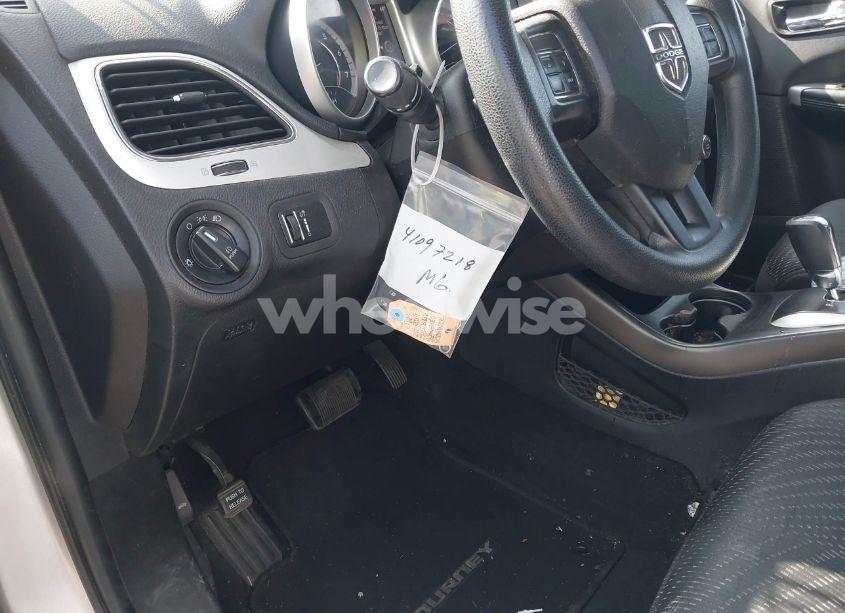 Photo 13 of 2014 Dodge Journey SXT (VIN 3C4PDCBG8ET108147)