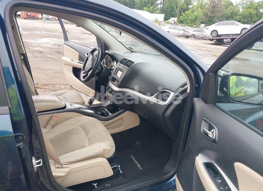 Photo 5 of 2014 Dodge Journey SXT (VIN 3C4PDCBG8ET126938)