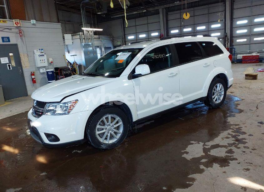 Photo 2 of 2014 Dodge Journey SXT (VIN 3C4PDCBG8ET127751)