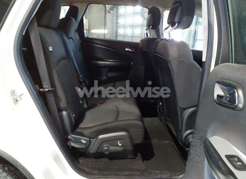 Photo 8 of 2014 Dodge Journey SXT (VIN 3C4PDCBG8ET127751)