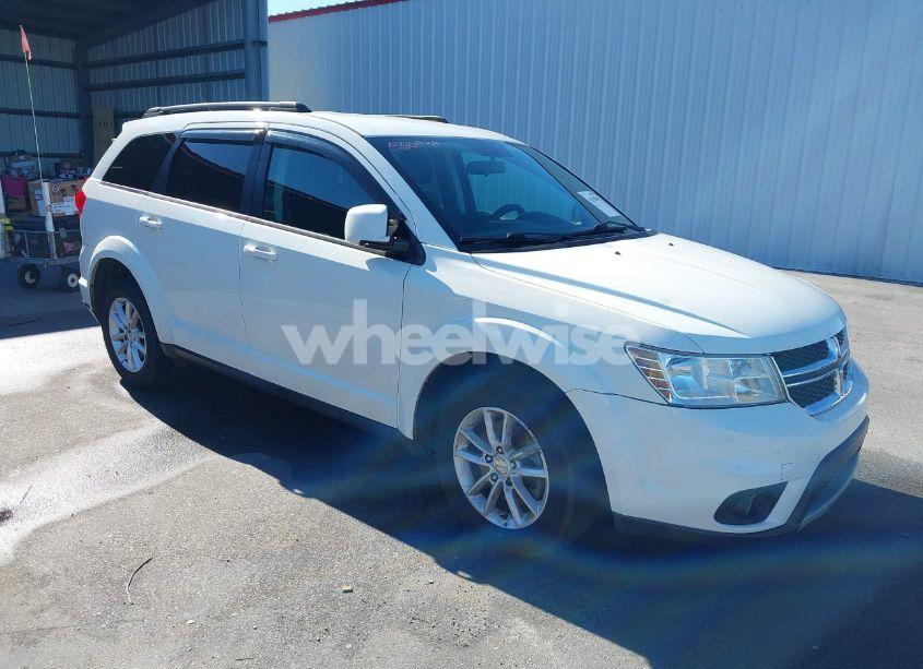 2015 Dodge Journey SXT (VIN 3C4PDCBG8FT560939) main photo