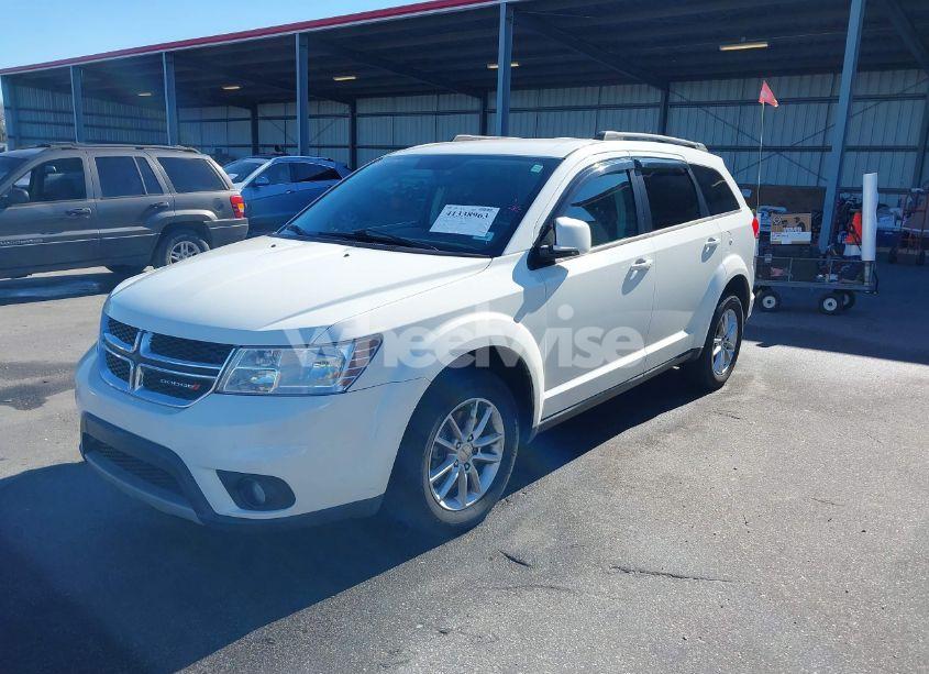 Photo 2 of 2015 Dodge Journey SXT (VIN 3C4PDCBG8FT560939)
