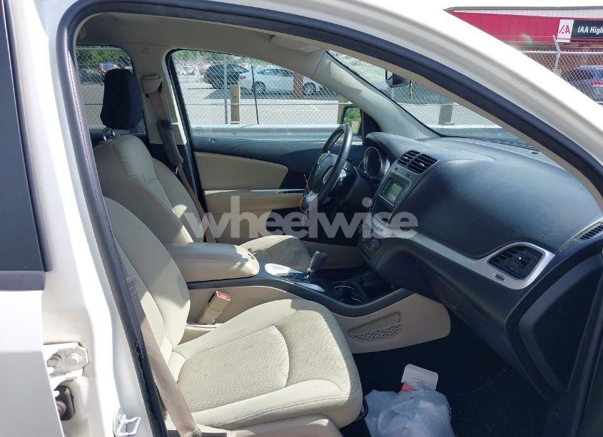 Photo 5 of 2015 Dodge Journey SXT (VIN 3C4PDCBG8FT608374)