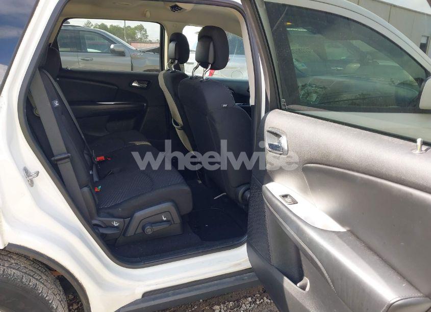 Photo 8 of 2016 Dodge Journey SXT (VIN 3C4PDCBG8GT171025)