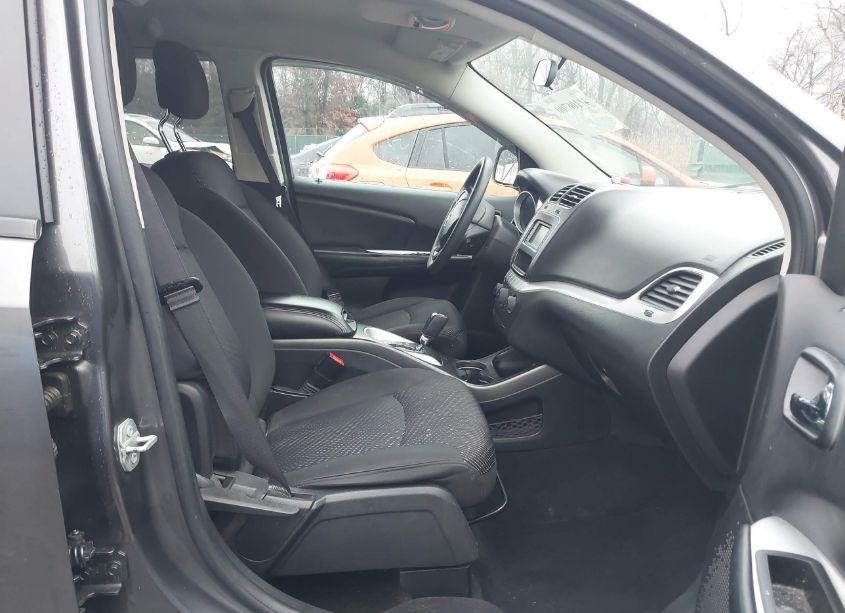 Photo 5 of 2016 Dodge Journey SXT (VIN 3C4PDCBG8GT224886)