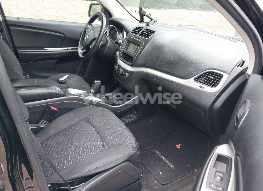 Photo 5 of 2016 Dodge Journey SXT (VIN 3C4PDCBG8GT231613)