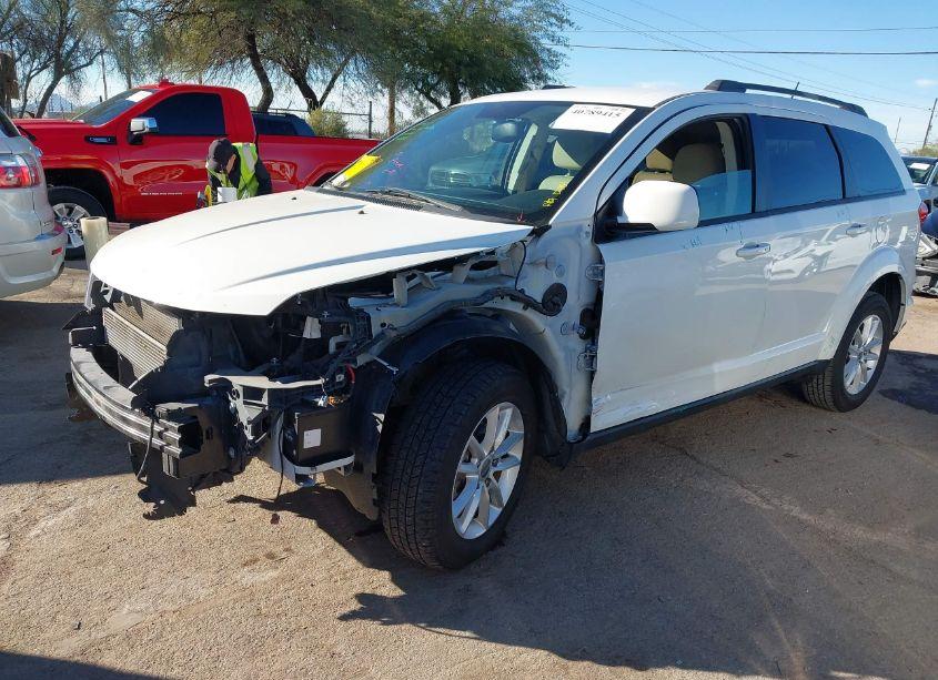 Photo 2 of 2017 Dodge Journey SXT (VIN 3C4PDCBG8HT561768)