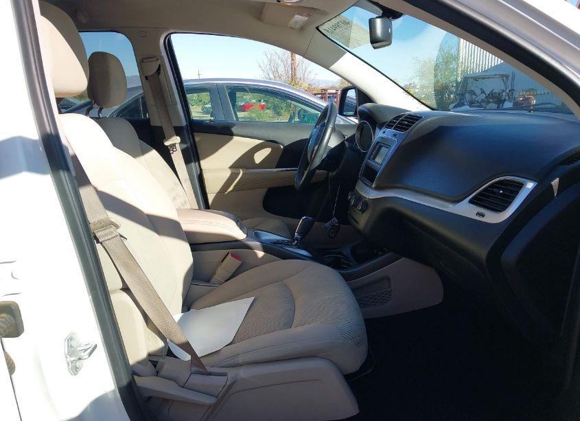 Photo 5 of 2017 Dodge Journey SXT (VIN 3C4PDCBG8HT561768)