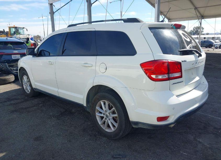 Photo 3 of 2018 Dodge Journey SXT (VIN 3C4PDCBG8JT166995)