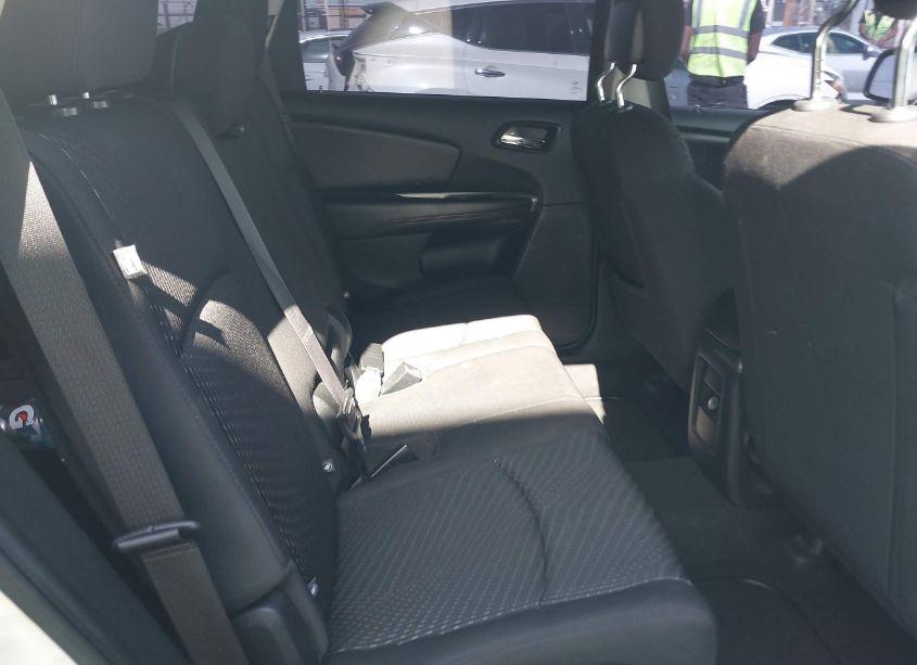 Photo 8 of 2018 Dodge Journey SXT (VIN 3C4PDCBG8JT166995)